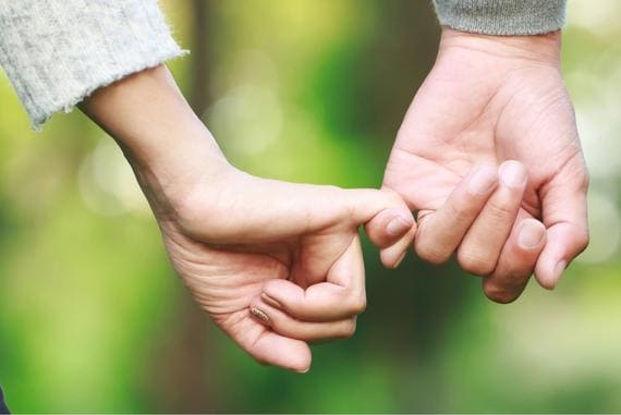 servicios psicólogo mallorca manos pareja
